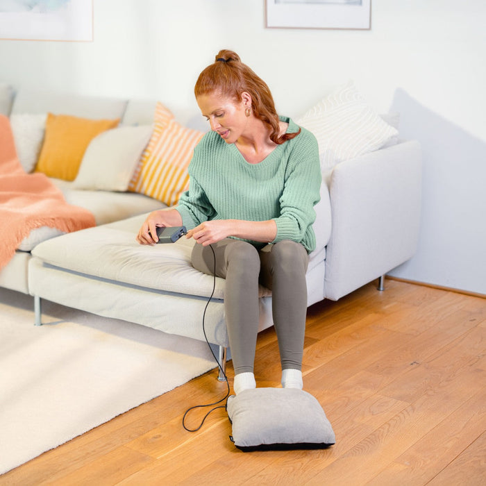 Beurer FM 28 2-in-1 Foot Massager & Foot Warmer | Vibration, Heat or Vibration & Heat Options | USB-C Mains Powered