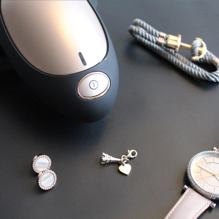 Beurer HT 10 Detangling Brush with Ion Technology. Handbag Size & Portable. Black & Rose